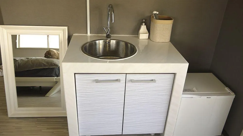 1/3Rd Residence Serviced Apartments Akasaka Tokyo Japan